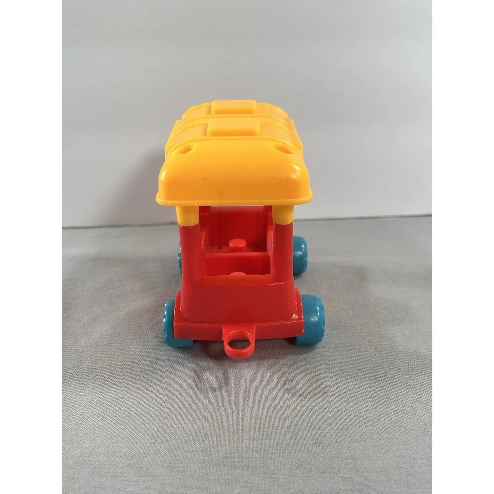 Vintage Plastic Disney Railway Toy Car Mickey Mouse‎ 4.65